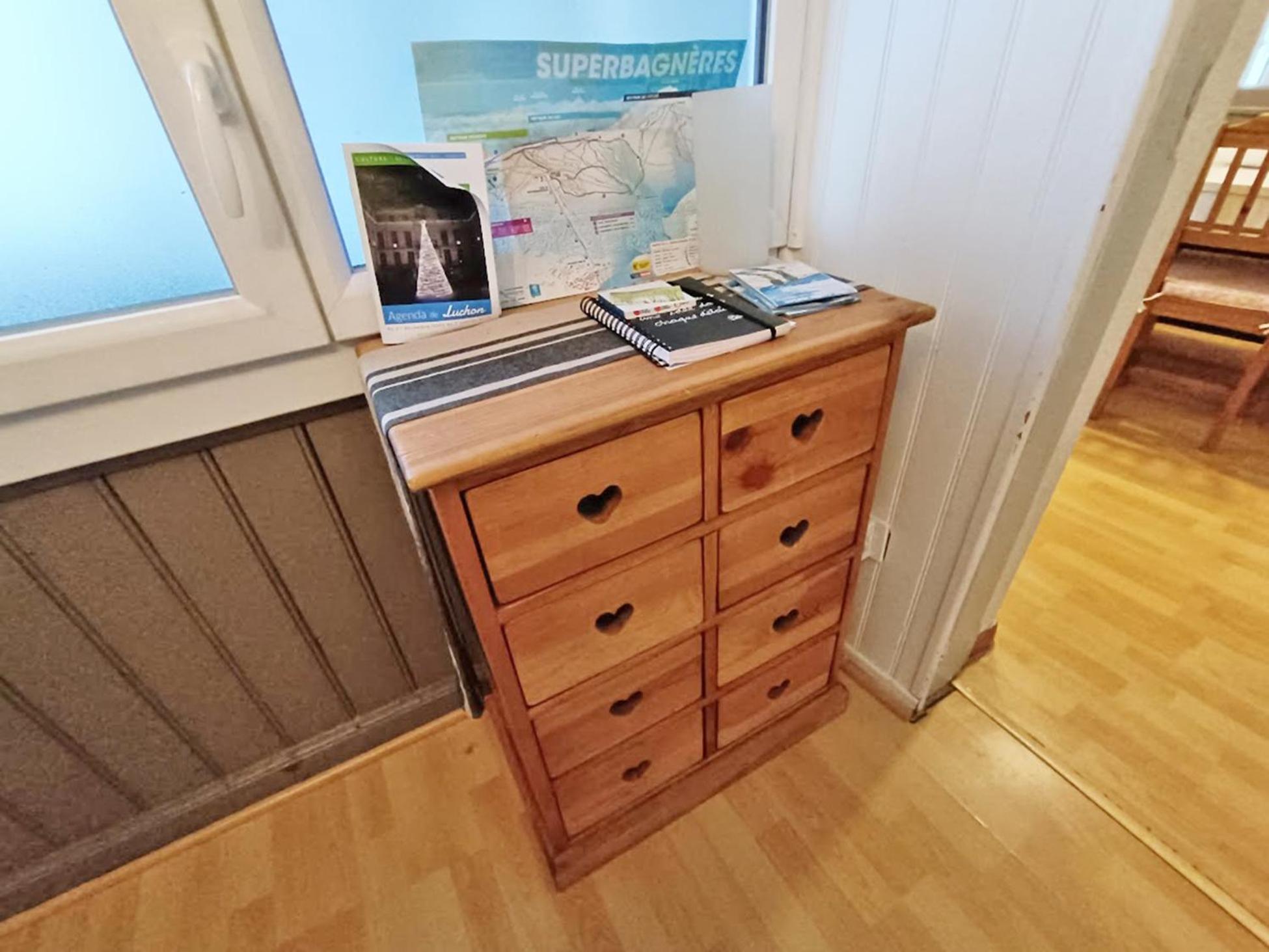 Апартаменты Les Estives, T2 Bis, Centre Luchon, Wifi, 6 Personnes Bagneres-de-Luchon Экстерьер фото